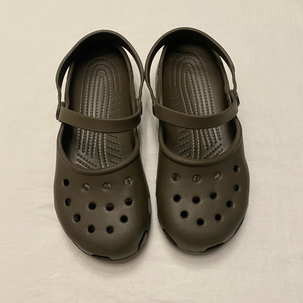 Espresso brown crocs Mary Jane Karin clogs size 9